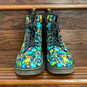 Dr. Martens Delaney